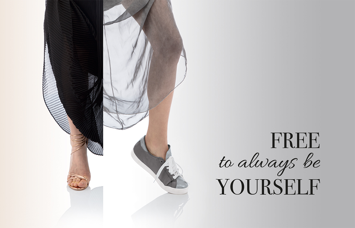 Campaign image of a sandal and a grey sneaker with the line Free to always be yourself